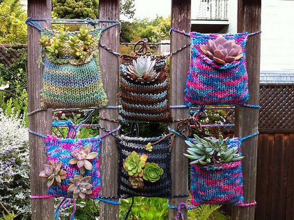 25-crochet-vertical-garden